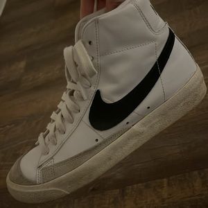 Nike blazers size 7.5 🎲